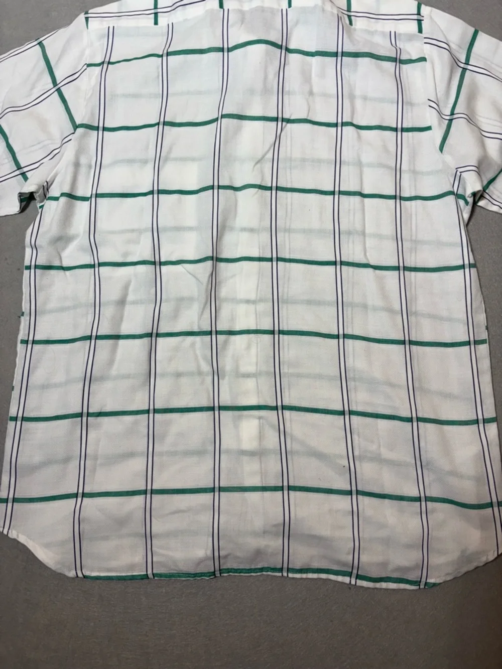 Short Sleeve Button-Down Shirt with Green Large - Picture 6 of 10